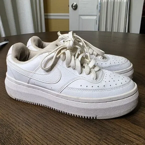 Nike Air Force One AF1 Low Triple White Sneaker Women’s 314192-117 Size 8 - Picture 2 of 16